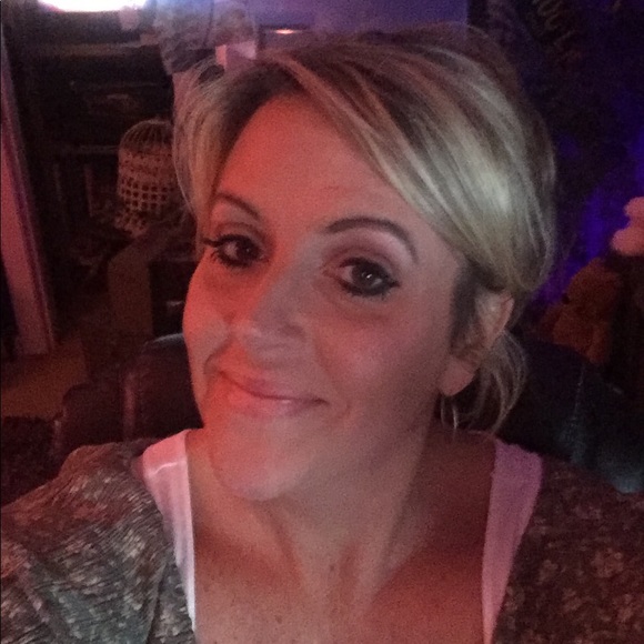 🦋 Hi! Just Me...🦋 - Picture 5 of 11